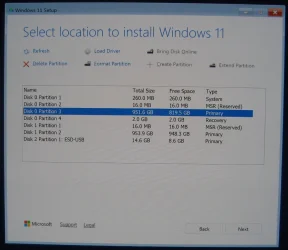 Select location to install Windows 11.webp Select location to install Windows 11.webp
