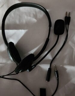 Headphones.jpg