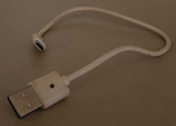 USB-A [male] to USB Micro-B [male] cable.jpg