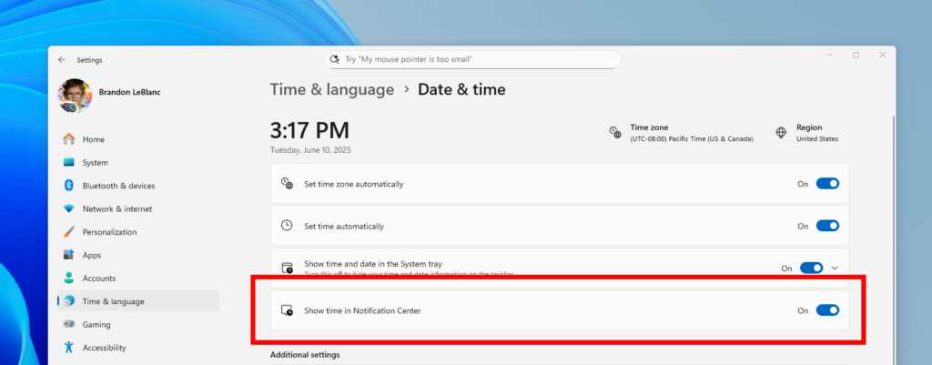 The toggle to turn on showing the clock in notification center in Settings highlighted in a red box. The toggle to turn on showing the clock in notification center in Settings highlighted in a red box.