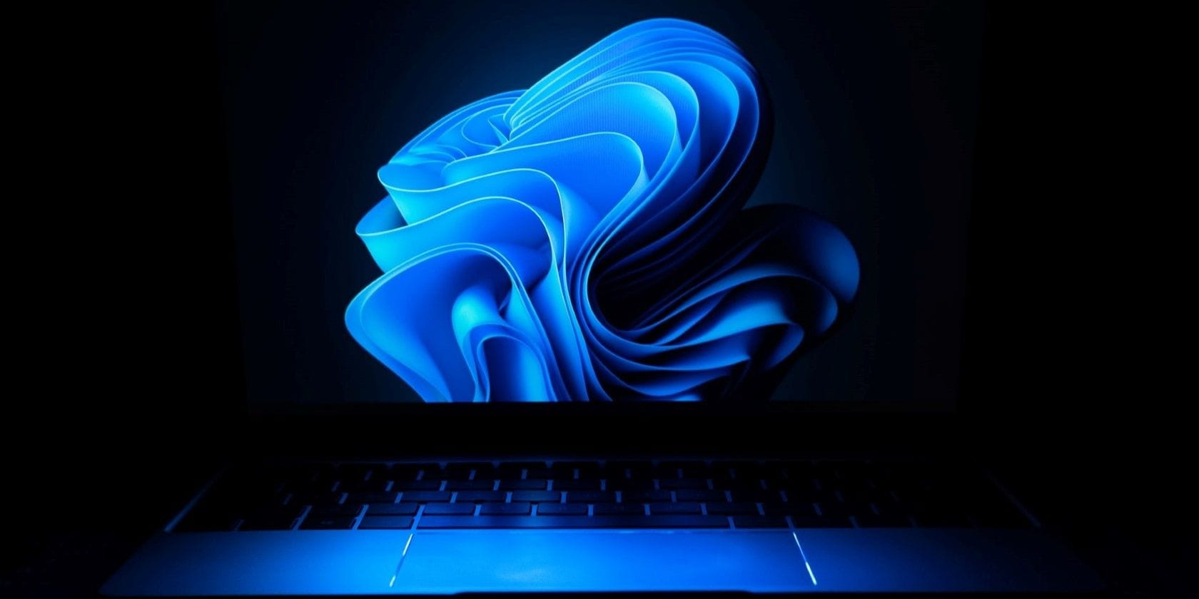 www.makeuseof.com