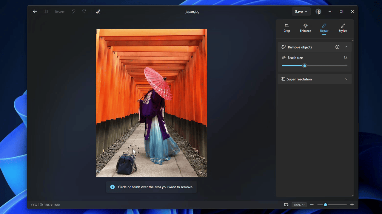 Animated capture of removing distractions from photos.